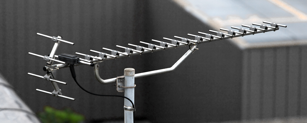 Real-world photo of a Corner Reflector in use