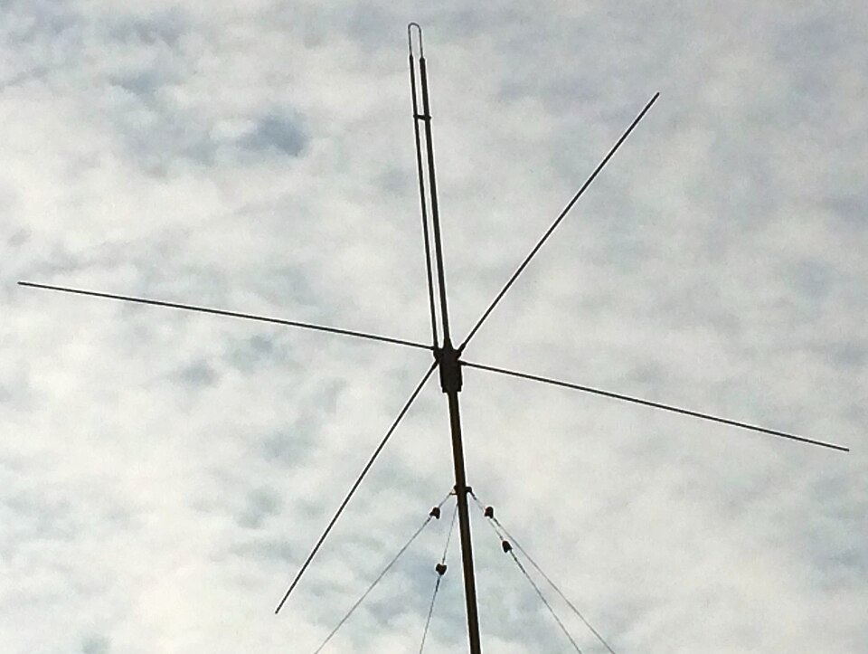 A home-built Ground Plane Antenna