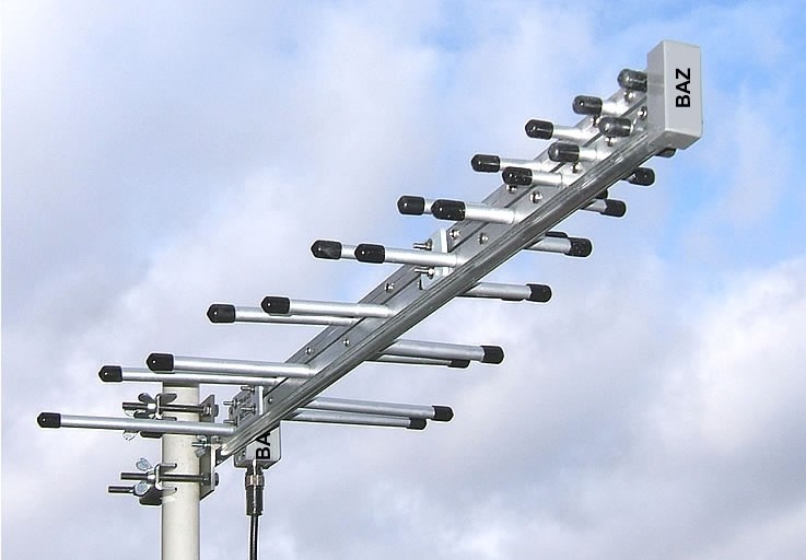 Real-world photo of a Log-Periodic Dipole Array (LPDA) in use
